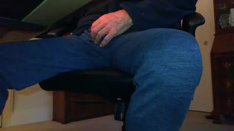 BateBro13 online show from 12, 11, 2025