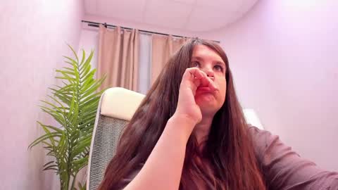 Snapshot of battymoll chatting on 31, 3, 2026 battymoll online show from 31, 3, 2026