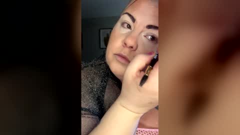 Snapshot of bbwblonde86 chatting on 28, 4, 2026 Desire online show from 28, 4, 2026