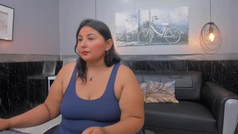 Snapshot of bbwcindyy chatting on 11, 9, 2025 BBW Cindyy online show from 11, 9, 2025