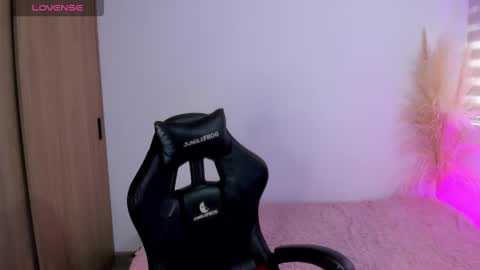 Cami online show from 6, 3, 2026