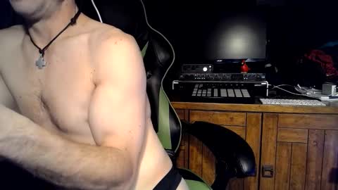 bchillin28 online show from 14, 1, 2026