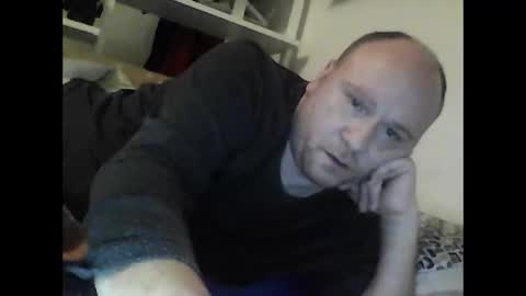 Snapshot of bcn82red chatting on 15, 12, 2025 BCN82Red online show from 15, 12, 2025