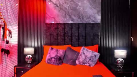 Danna  online show from 8, 3, 2026