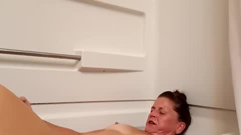Snapshot of bdsmcutiepue chatting on 3, 6, 2026 bdsmcutiepue online show from 3, 6, 2026