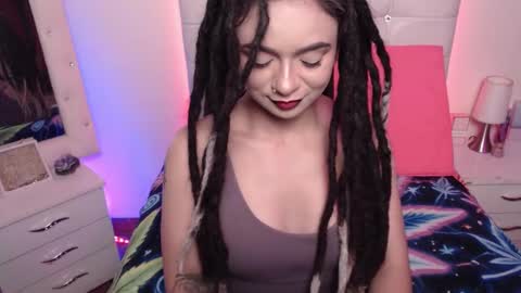 Snapshot of bdsmelapetite chatting on 5, 11, 2025 Ela online show from 5, 11, 2025