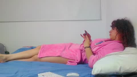 Sara  Juan online show from 29, 12, 2024