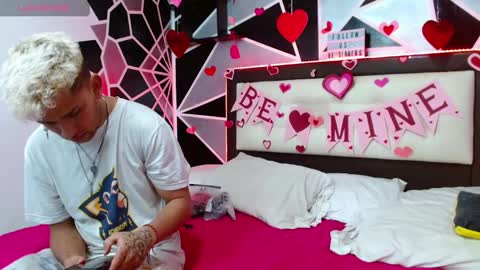 Sara  Juan online show from 14, 2, 2025