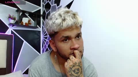 Sara  Juan online show from 11, 3, 2025