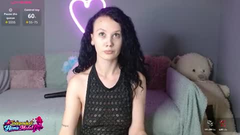 Snapshot of bea_doll chatting on 6, 7, 2026 Bea online show from 6, 7, 2026