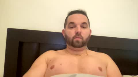 Snapshot of beachboyhardonyou chatting on 25, 2, 2025 beachboyhardonyou online show from 25, 2, 2025