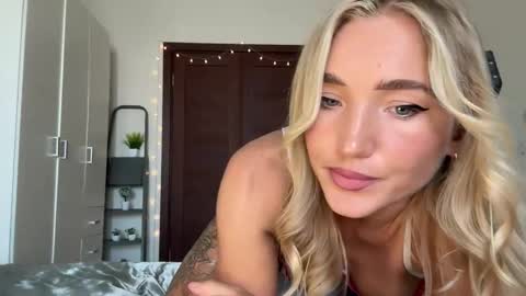 Snapshot of beanco_ chatting on 17, 3, 2026 Chloe online show from 17, 3, 2026