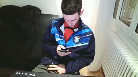 Snapshot of bear69fun chatting on 2, 1, 2025 Bear69fun online show from 2, 1, 2025