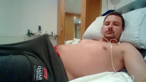 Snapshot of bearboudior chatting on 2, 5, 2026 bearboudior online show from 2, 5, 2026