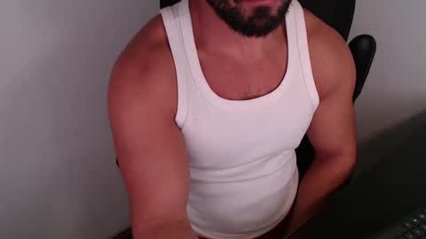 Snapshot of beard_top_guy chatting on 15, 5, 2026 Beard Guy online show from 15, 5, 2026