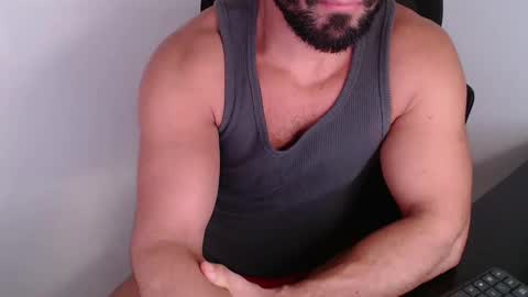 Snapshot of beard_top_guy chatting on 17, 5, 2026 Beard Guy online show from 17, 5, 2026