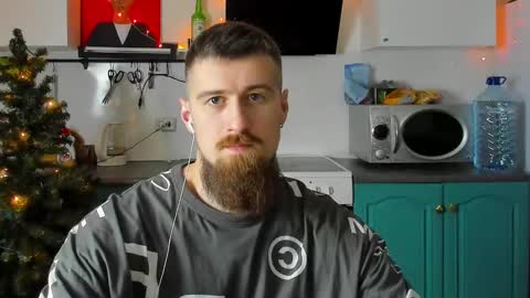 Snapshot of bearded_legend chatting on 24, 12, 2024 Zeus online show from 24, 12, 2024