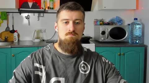 Snapshot of bearded_legend chatting on 2, 1, 2025 Zeus online show from 2, 1, 2025