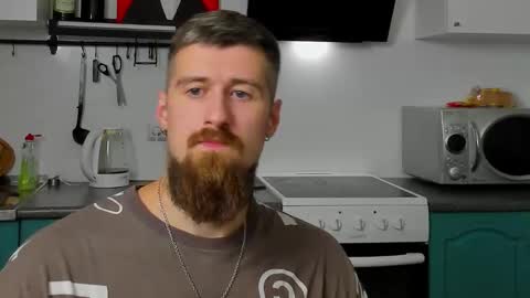 Snapshot of bearded_legend chatting on 12, 9, 2025 Zeus online show from 12, 9, 2025