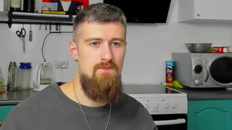 Snapshot of bearded_legend chatting on 29, 9, 2025 Zeus online show from 29, 9, 2025