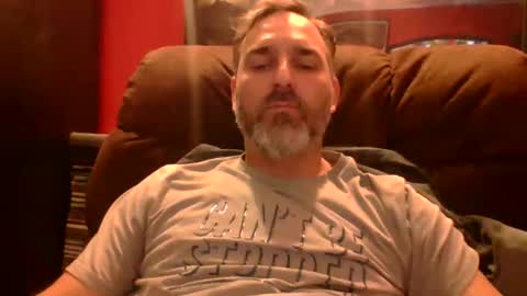 Snapshot of beardedambition chatting on 27, 10, 2025 beardedambition online show from 27, 10, 2025