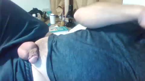 Snapshot of bearlylost chatting on 14, 10, 2025 Justforfun online show from 14, 10, 2025