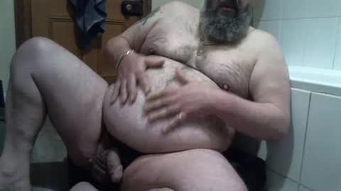 Snapshot of bearsteve75 chatting on 29, 12, 2024 bearsteve75 online show from 29, 12, 2024