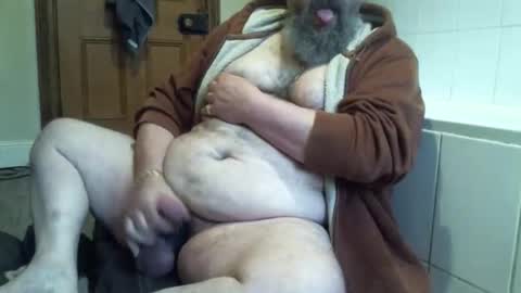 Snapshot of bearsteve75 chatting on 12, 1, 2026 bearsteve75 online show from 12, 1, 2026