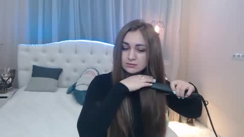 Snapshot of beataangel chatting on 5, 2, 2025 beataangel online show from 5, 2, 2025