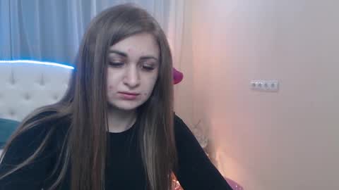 Snapshot of beataangel chatting on 5, 3, 2025 beataangel online show from 5, 3, 2025
