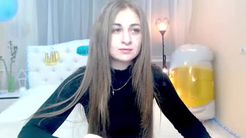 Snapshot of beataangel chatting on 4, 10, 2025 beataangel online show from 4, 10, 2025