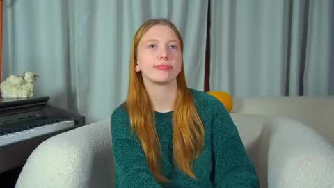 Snapshot of beatricebinoche chatting on 8, 3, 2026 Beatrice online show from 8, 3, 2026