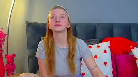 Snapshot of beatricebinoche chatting on 11, 3, 2026 Beatrice online show from 11, 3, 2026