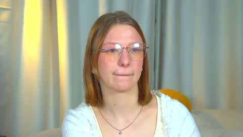 Snapshot of beatricebinoche chatting on 29, 3, 2026 Beatrice online show from 29, 3, 2026