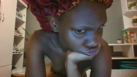 Snapshot of beautie699392 chatting on 3, 2, 2025 Lil stunner online show from 3, 2, 2025