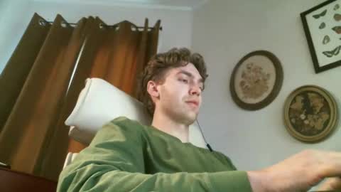 Snapshot of beautifulbeaver chatting on 2, 3, 2025 beautifulbeaver online show from 2, 3, 2025