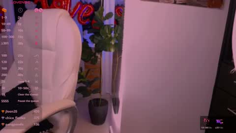 Chleo online show from 15, 2, 2025