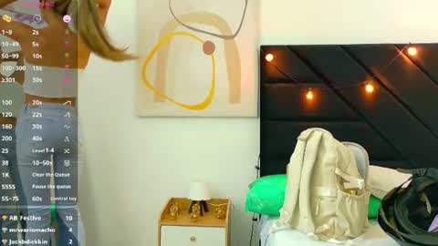 Snapshot of beautifulskinny18 chatting on 20, 6, 2026 Shalom online show from 20, 6, 2026