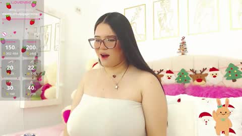 Snapshot of beautty_pink chatting on 4, 12, 2025 beautty_pink online show from 4, 12, 2025