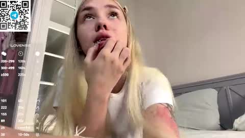 Snapshot of beauty_fuel chatting on 14, 6, 2026 Polly online show from 14, 6, 2026