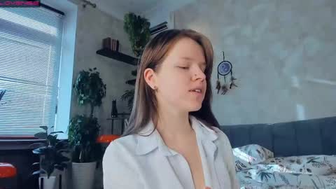 Snapshot of beauty_future chatting on 8, 3, 2025 Nicole online show from 8, 3, 2025