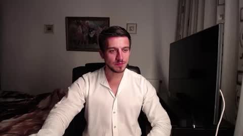 Snapshot of beauty_hard_beast chatting on 21, 9, 2025 Mia and Jake online show from 21, 9, 2025