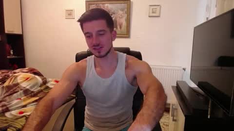 Mia and Jake online show from 5, 10, 2025