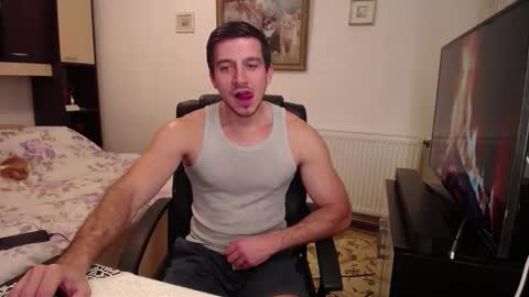 Mia and Jake online show from 8, 11, 2025