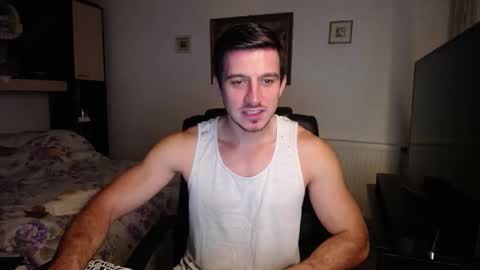 Snapshot of beauty_hard_beast chatting on 10, 11, 2025 Mia and Jake online show from 10, 11, 2025