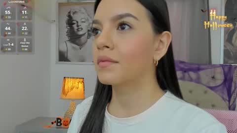 Ariana Reyes online show from 25, 10, 2025