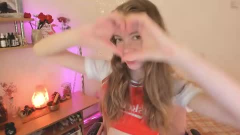 Snapshot of beautyeliise chatting on 22, 6, 2026 Eliise online show from 22, 6, 2026