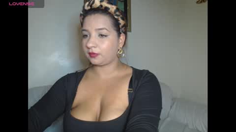 Snapshot of beautymoon26 chatting on 19, 3, 2026 beautymoon26 online show from 19, 3, 2026