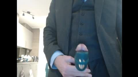 Snapshot of beautysbrit chatting on 3, 2, 2025 BeautysBrit online show from 3, 2, 2025