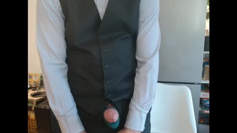 Snapshot of beautysbrit chatting on 27, 2, 2025 BeautysBrit online show from 27, 2, 2025